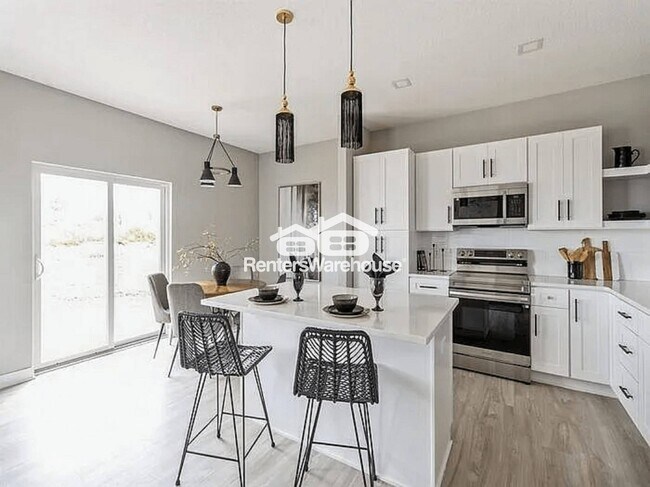 15536 Rocklyn Place, Clive, IA 50325 - photo 2