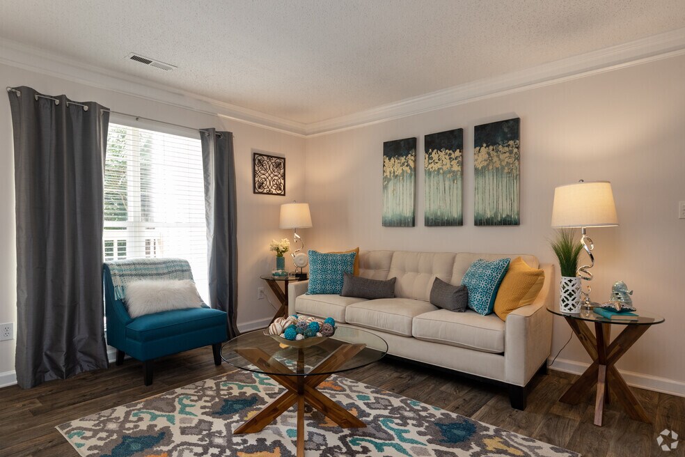 2 BR, 2BA - 1,060SF - Living Area