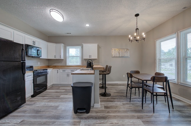 227 St Elmo Cir, Adairsville, GA 30103 - photo 3