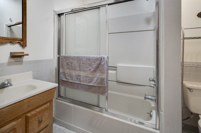 414 Eddy St unit 2, Ithaca, NY 14850 - photo 3