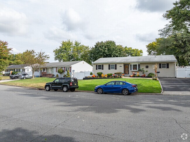 Homes in Old Bridge Township vary in style from ranch-style to colonials.