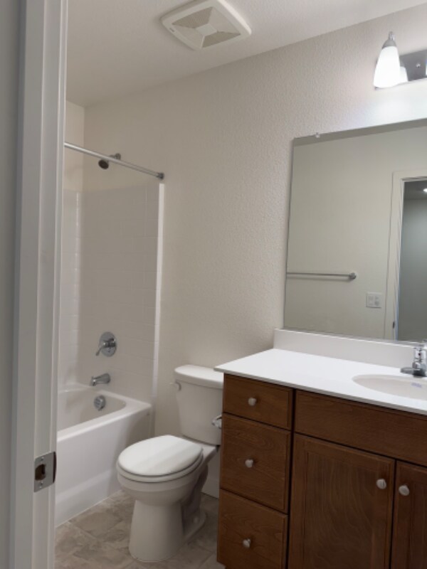 221 Dylan St, Merced, CA 95341 - photo 4