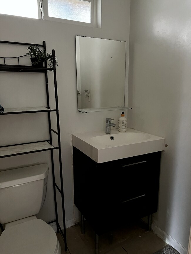 115 N Parkwood Ave, Pasadena, CA 91107 - photo 5