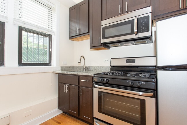 4738 N Hermitage Ave unit J03P, Chicago, IL 60640 - photo 6