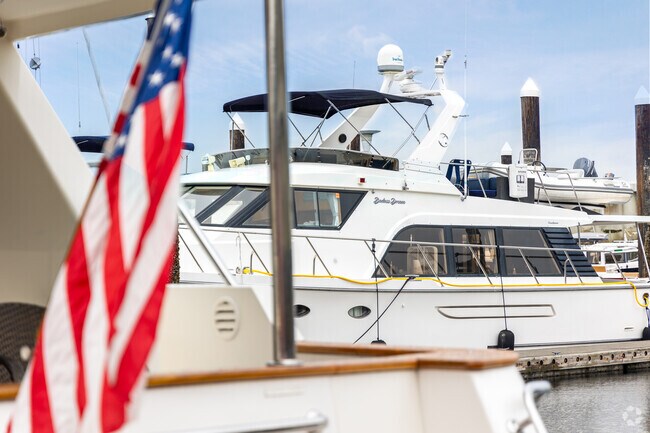 The Mariner is the place to start your water journey in Zenith.