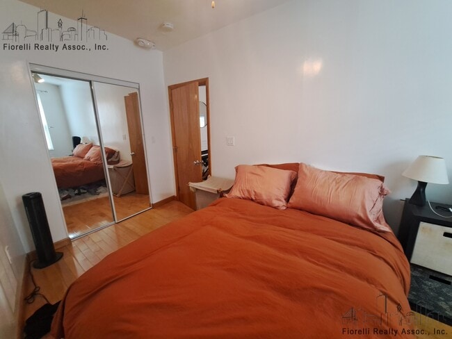95 N Margin St unit 3, Boston, MA 02113 - photo 5