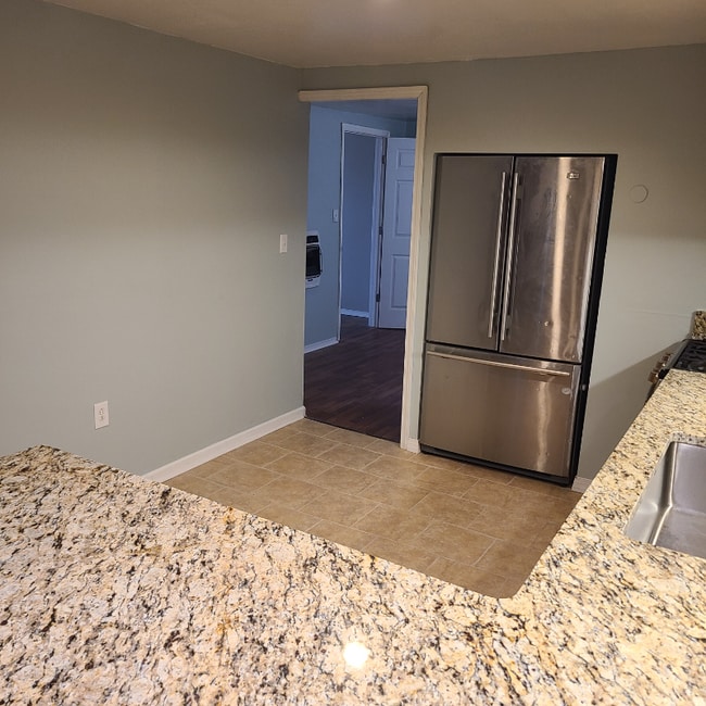 810 Kyle St, Gadsden, AL 35901 - photo 7