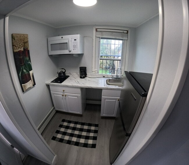 723 Sharon Ave unit 2, Darby, PA 19023 - photo 3