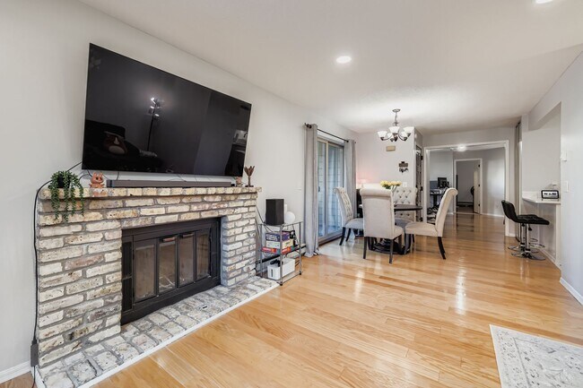 2250 Ridge Dr unit 21, St. Louis Park, MN 55416 - photo 6