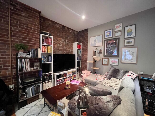 19 Garrison St unit 2, Boston, MA 02116 - photo 3