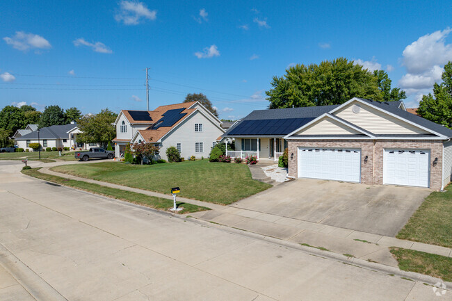 There is a home for every budget in Cresthaven.