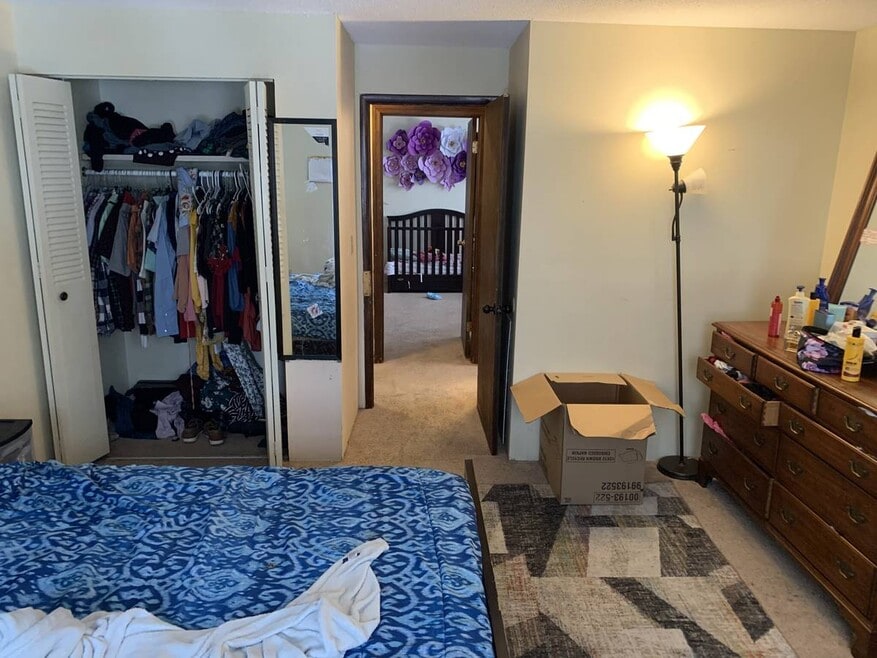 73 Manchester St unit 2, Leominster, MA 01453 - photo 1