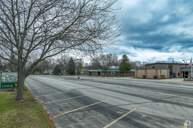 Long Beach Elementary School is a school for elementary aged students.