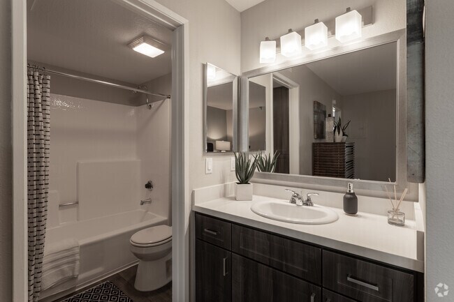 Hensley at Corona Pointe, Corona, CA 92881 - photo 3