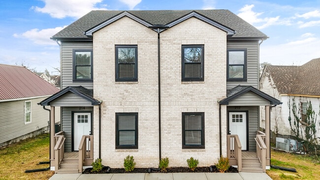 212 E Morelia Ave, Knoxville, TN 37917 - photo 2