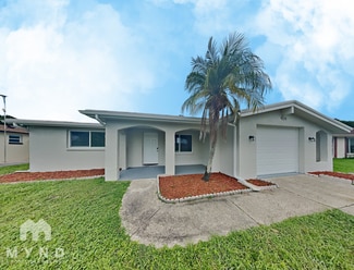 9724 Lakeside Ln, Port Richey, FL 34668