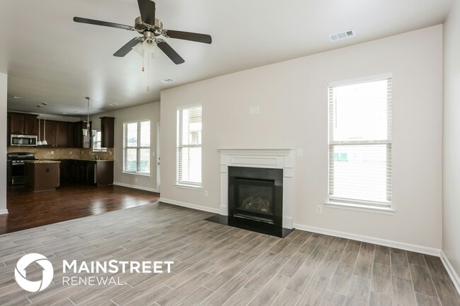 12185 Centerra Dr, Hampton, GA 30228 - photo 3