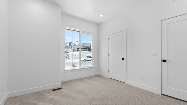 220 W Glenbrittle Dr, Lehi, UT 84048 - photo 3
