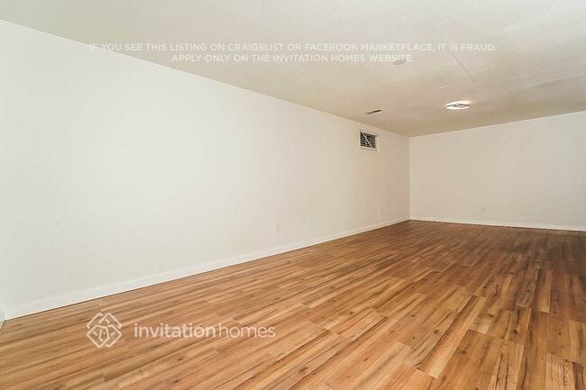 2892 S Mobile St, Aurora, CO 80013 - photo 3