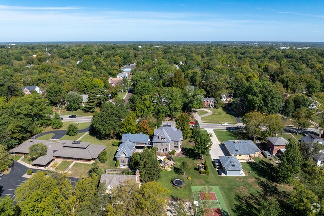 Old Southwest is a neighborhood located in central Columbia.