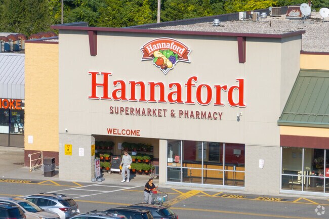 When it's time for groceries, Highland residents are only minutes away from Hannaford on Rt 9W.