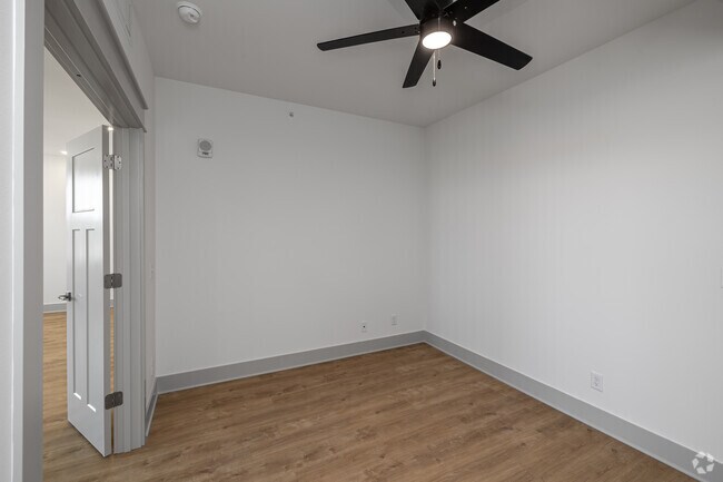 Ritter and Spool, Rogers, AR 72756 - photo 5