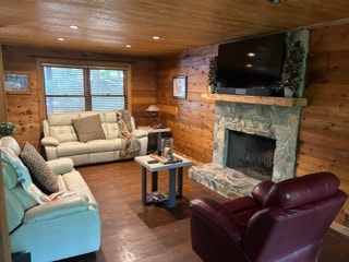 105 N Arrowhead Dr, Westminster, SC 29693