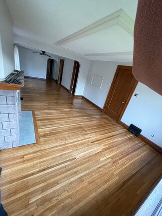 112 Culver Rd Unit Lower Apartment, Buffalo, NY 14220