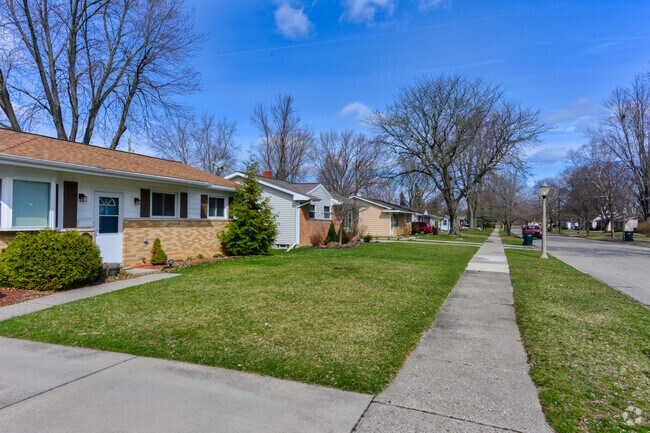 A row of ranch homes located in Churchill Downs.