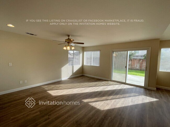 1655 Vandenberg Cir, Suisun City, CA 94585 - photo 4