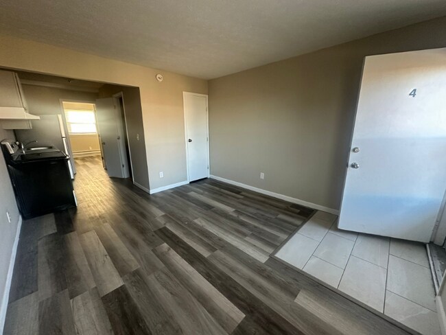 794 Anderson Ave unit . 4, Akron, OH 44306 - photo 5