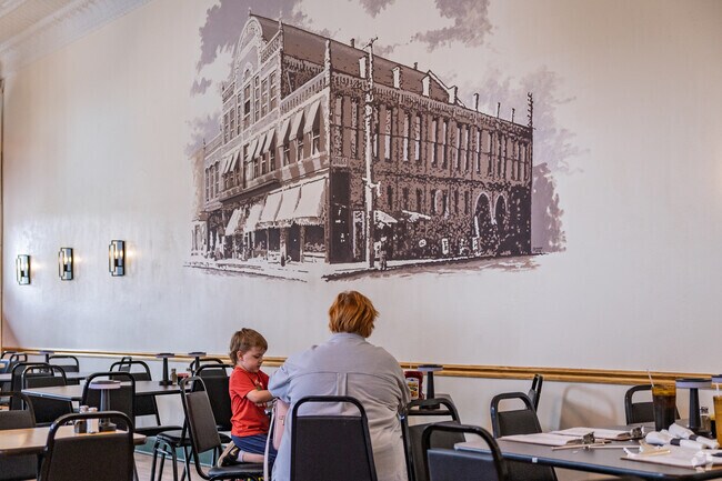 The Opera House Eatery is a family friendly casual cafe in Elwood.