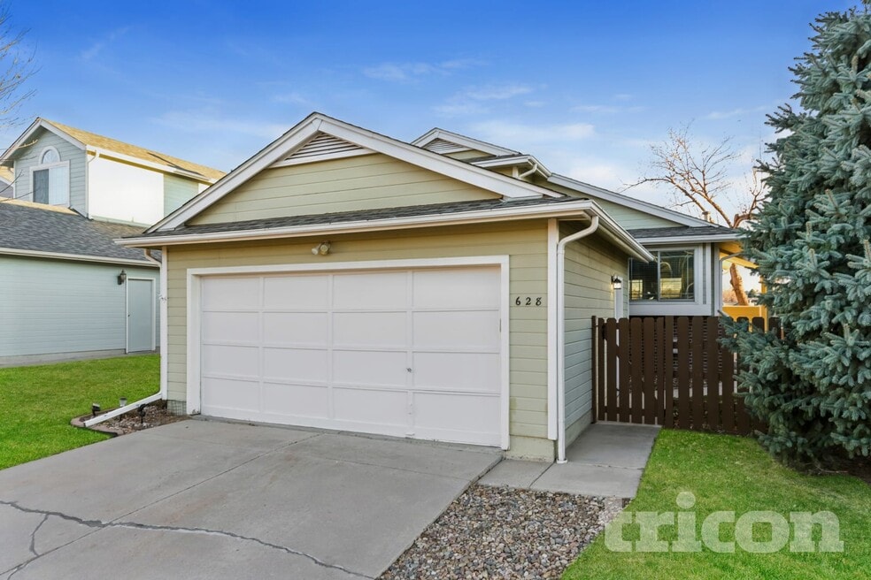 628 Longfellow Ln, Highlands Ranch, CO 80126 - photo 1