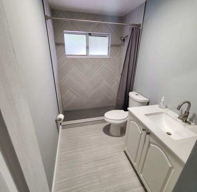 9942 SW 154th St, Miami, FL 33157 - photo 5