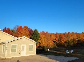 2050 N Haze Rd Unit Studio, Beulah, MI 49617