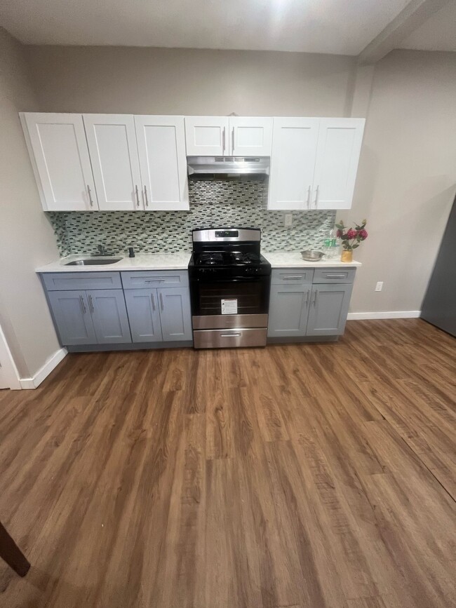 203 12th Ave Unit 1, Newark, NJ 07107