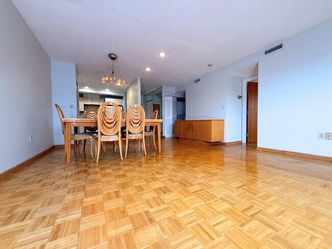 1805 Beacon St unit 502, Brookline, MA 02445 - photo 3