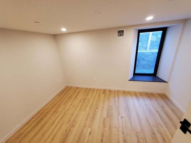 141 N St unit 1, Boston, MA 02127 - photo 6