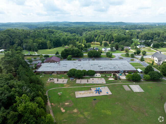 Kilough Elementary School gets a B+ in Academics from Niche Grade.