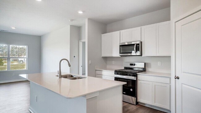 742 Maria Dr, Plain City, OH 43064 - photo 4