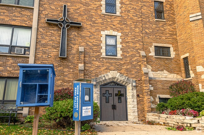 Shared Journeys provides education in the neighborhood of 
West Allis.