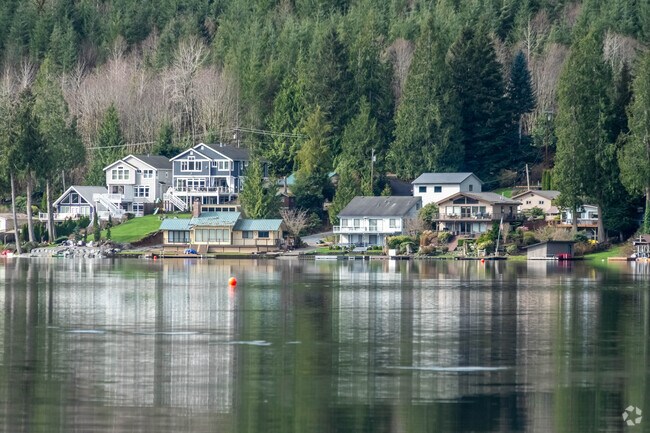 Homes line up the shores in Lake Roesiger where you can find your next dream home.