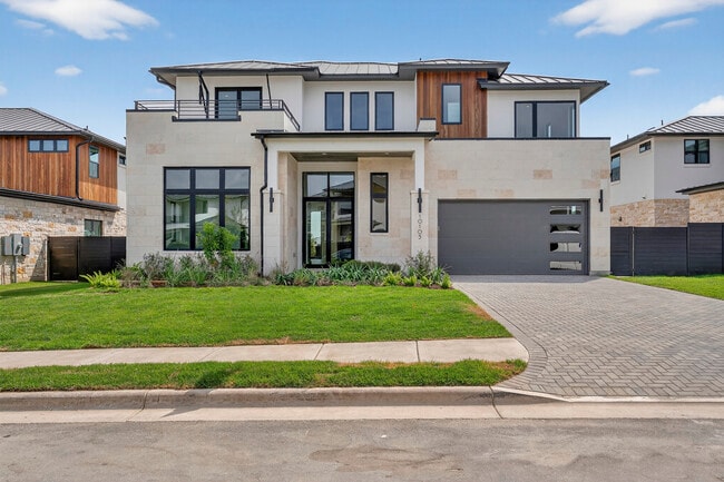 10105 Milky Way Dr, Austin, TX 78730 - photo 2