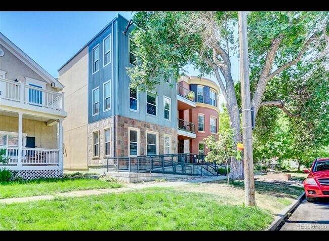 2422 Tremont Place unit 102, Denver, CO 80205 - photo 3