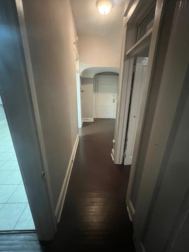 243 N Queen St unit 2B, Lancaster, PA 17603 - photo 5