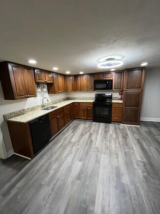 24 Ash St Unit 2, Spencer, MA 01562