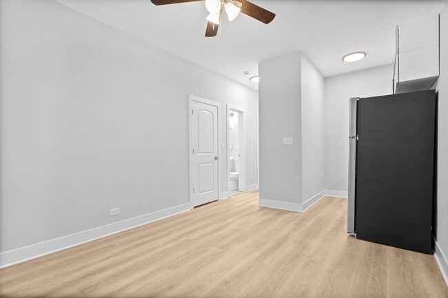 7600 N Sheridan Rd unit 206, Chicago, IL 60626 - photo 7