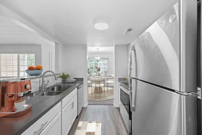 Ivy Hills Living Spaces, Newtown, OH 45244 - photo 2