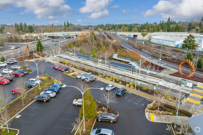 The transit center allows for quick commuting for residents of Ardenwald, OR.