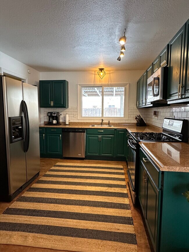 120 Everett Dr, Colorado Springs, CO 80911 - photo 7